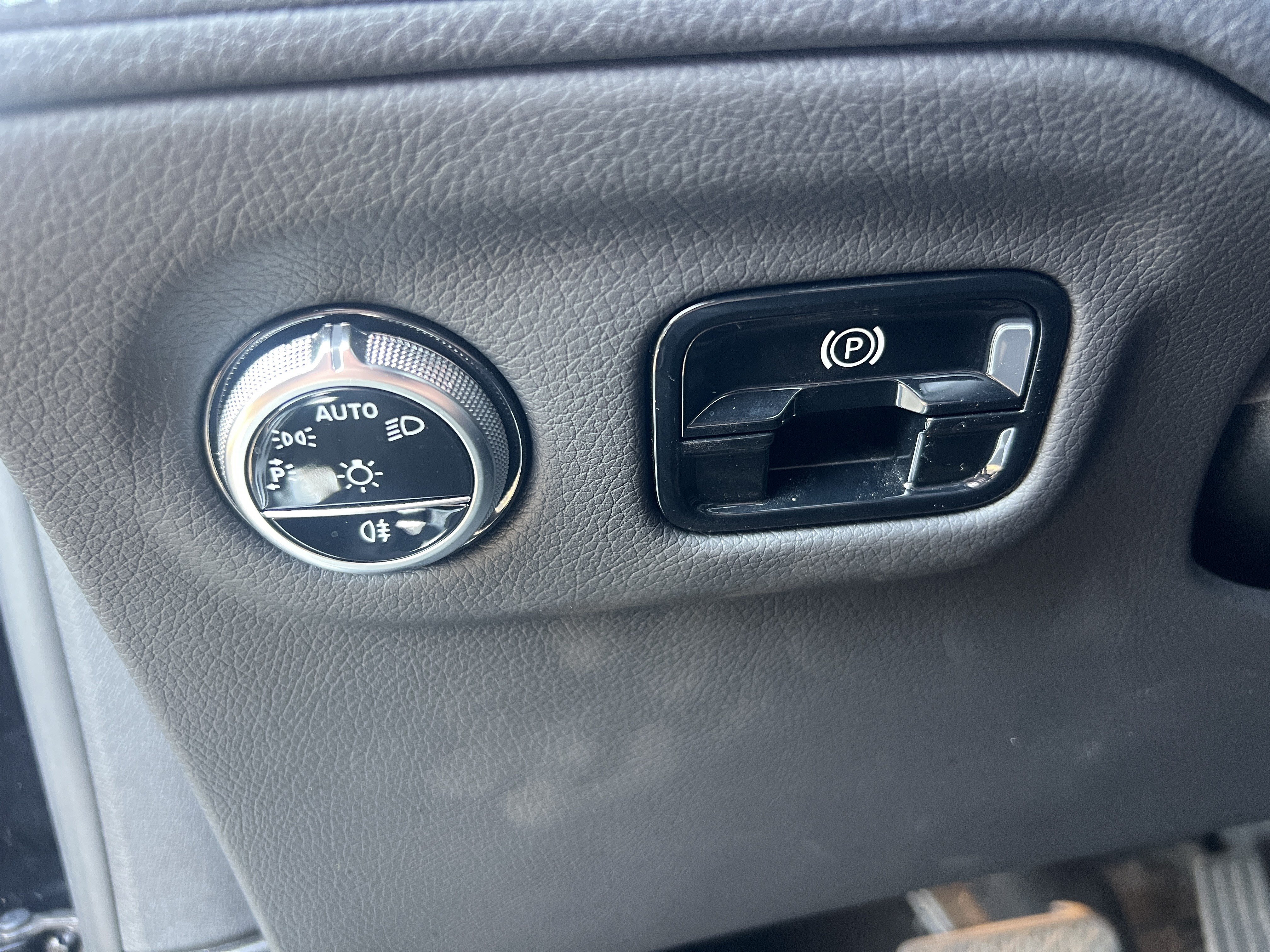Certified 2023 Mercedes-Benz EQS 450+ SUV image 17