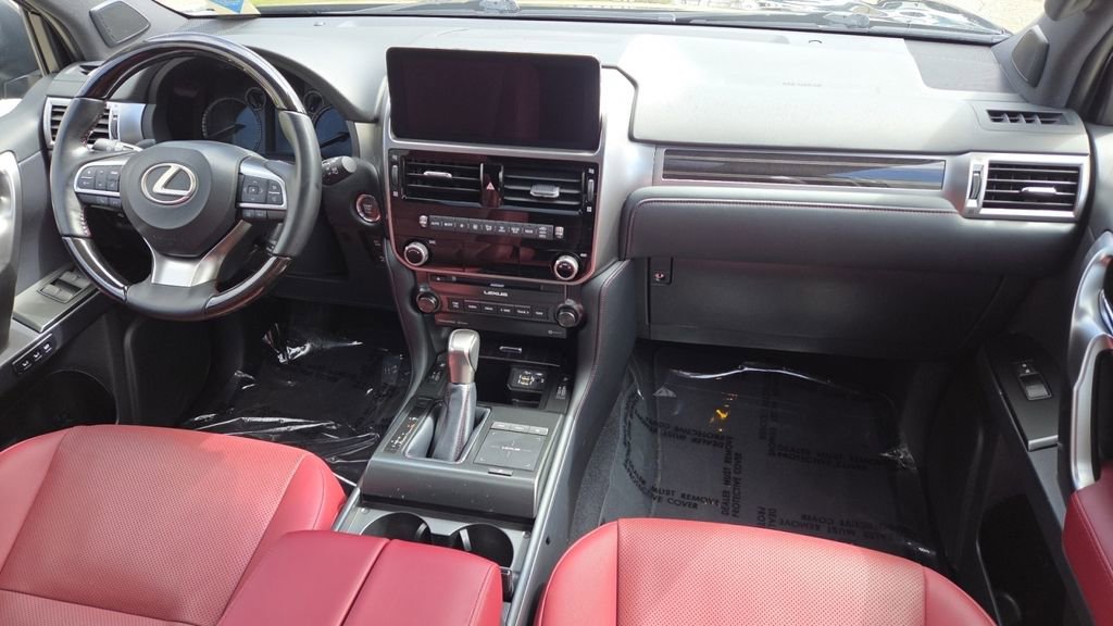 Used 2023 Lexus GX 460 Premium w/ Premium Package image 32