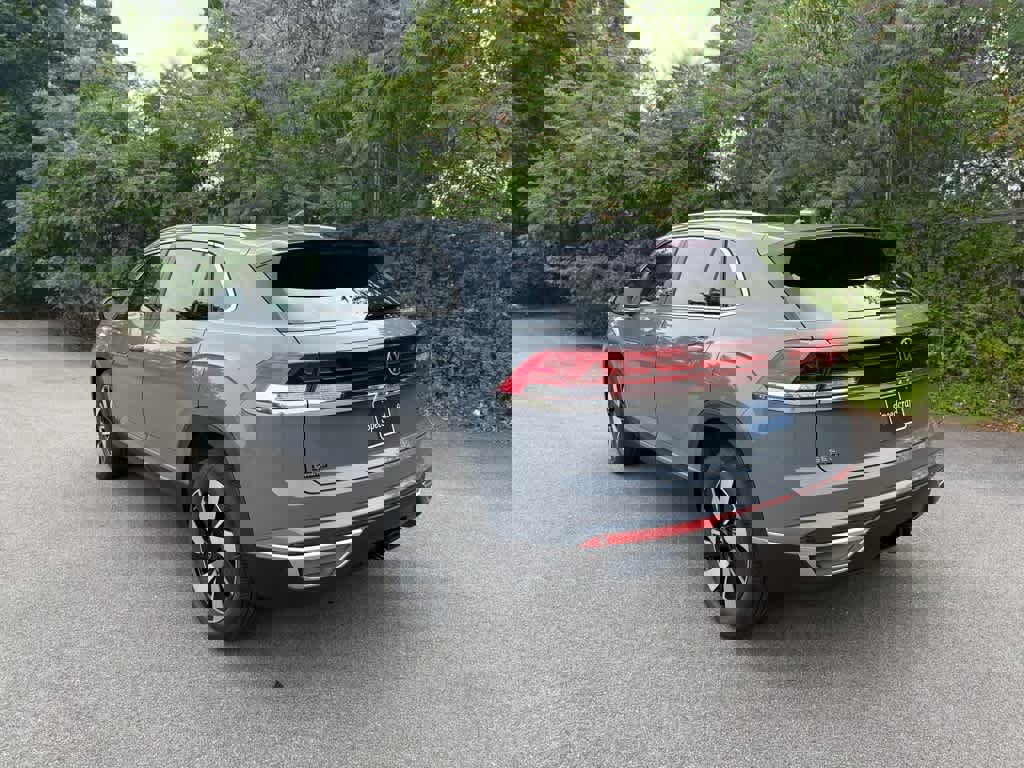 New 2026 Volkswagen Atlas Cross Sport SEL image 5