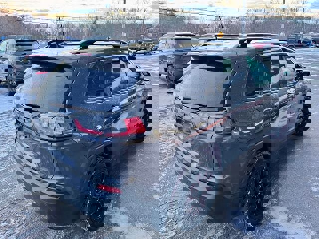 Used 2023 Jeep Cherokee Altitude Lux w/ Mopar Interior Package image 5