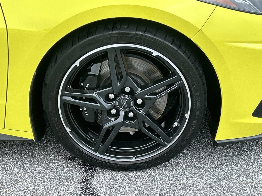 Used 2021 Chevrolet Corvette Stingray Premium Cpe w/ Z51 Performance Package RWD image 10