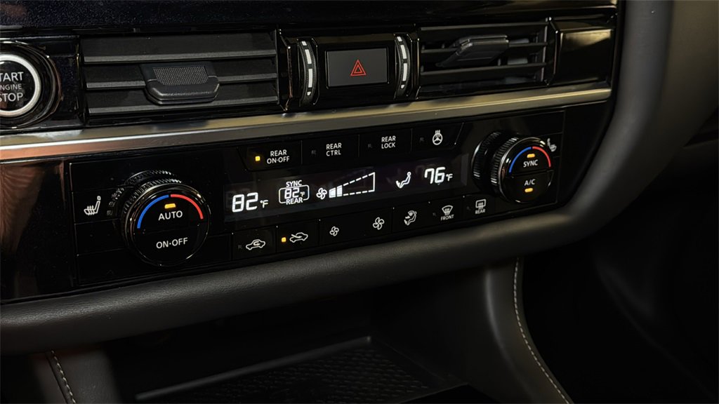 Used 2024 Nissan Pathfinder SL image 31