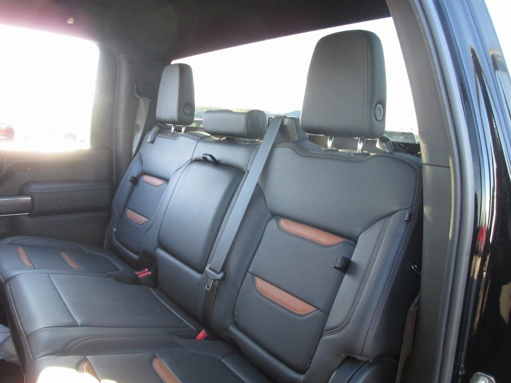 Used 2021 GMC Sierra 2500 AT4 image 15