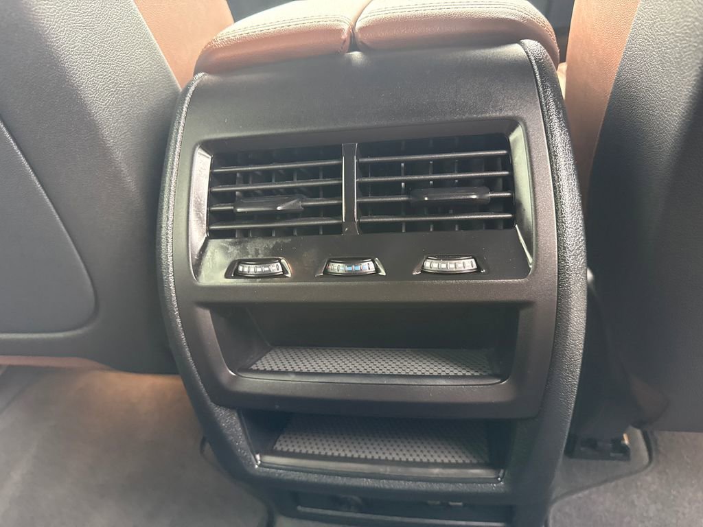 Certified 2024 BMW X5 sDrive40i w/ Parking Assistance Package RWD image 17