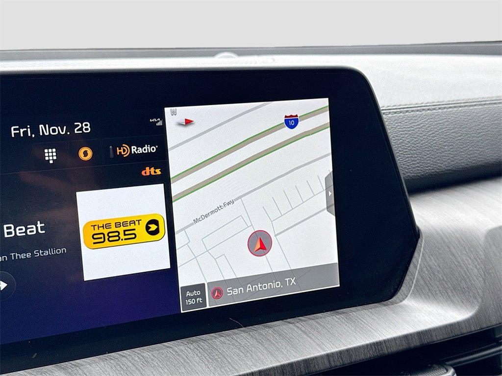 Used 2023 Kia Telluride EX w/ EX Captain's Chair Package image 13