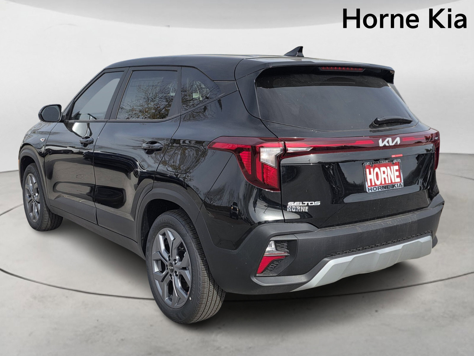 New 2026 Kia Seltos LX FWD image 6