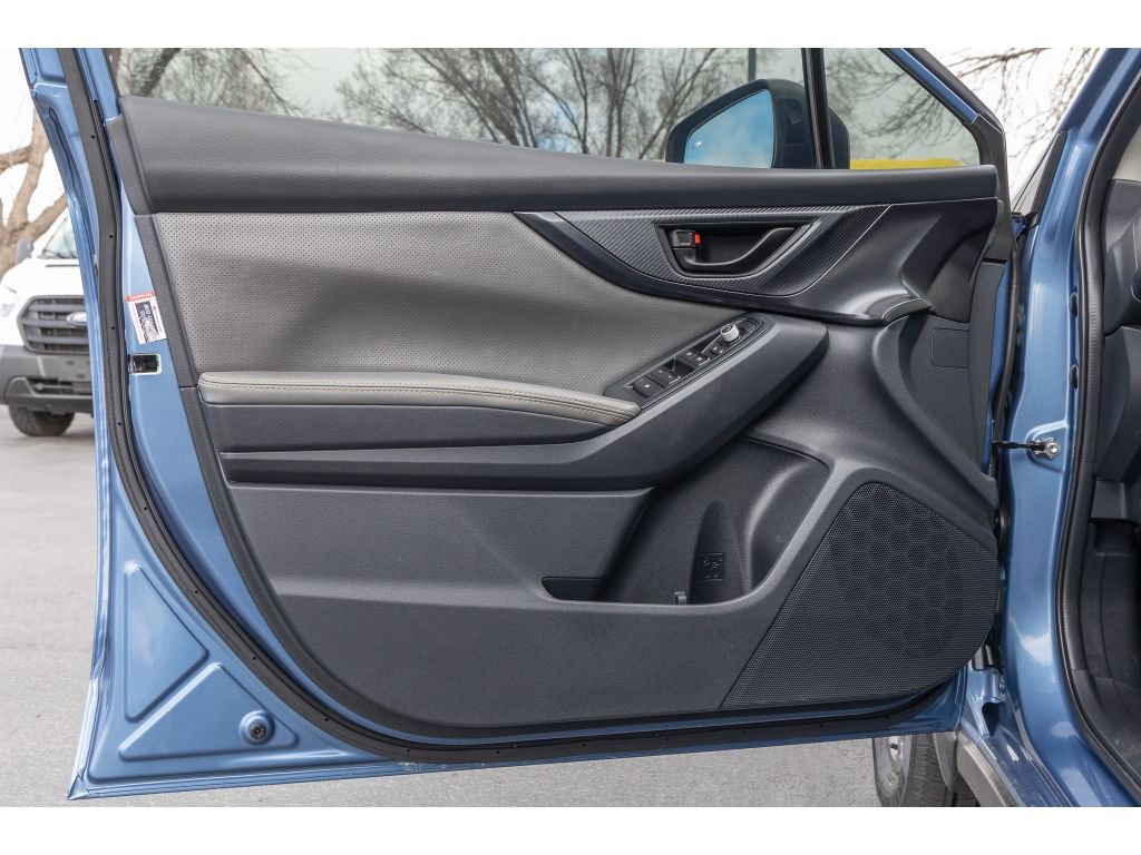 Used 2022 Subaru Crosstrek 2.5i Sport w/ Moonroof Package image 18