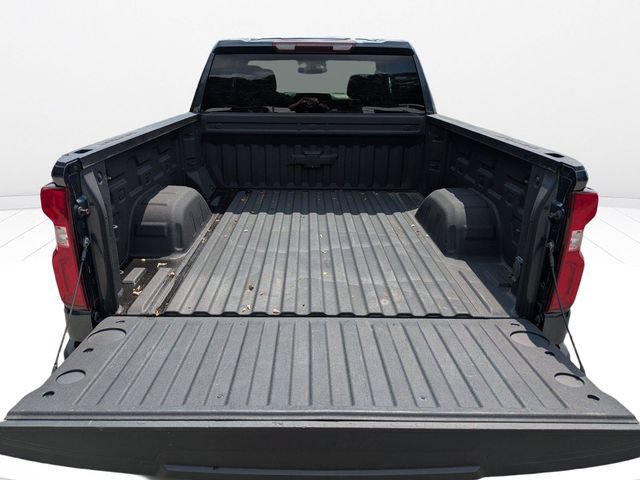 Used 2022 Chevrolet Silverado 1500 Custom w/ LPO, Blackout Package AWD/4WD image 13