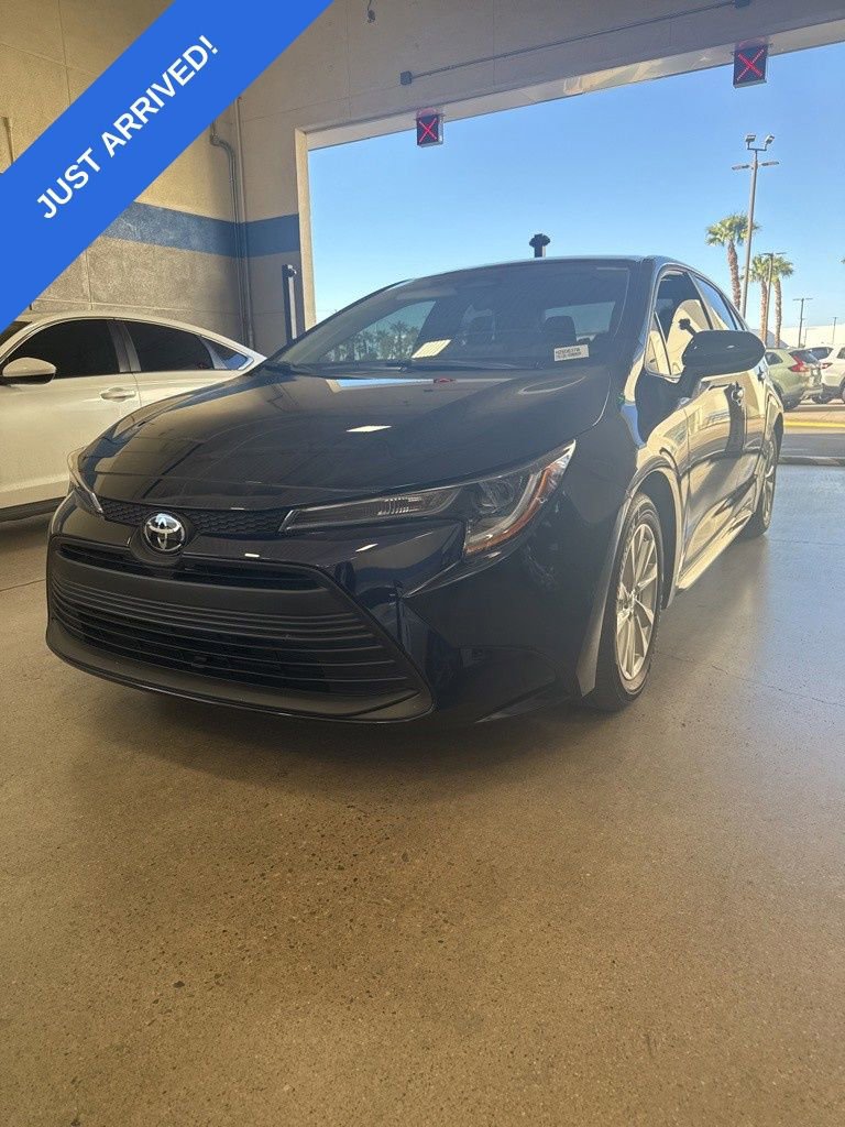 Used 2025 Toyota Corolla LE