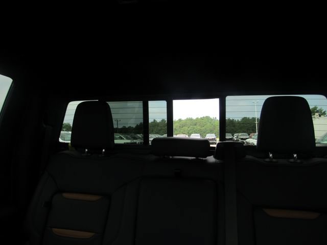 Used 2026 GMC Sierra 3500 AT4 w/ Technology Package AWD/4WD image 26