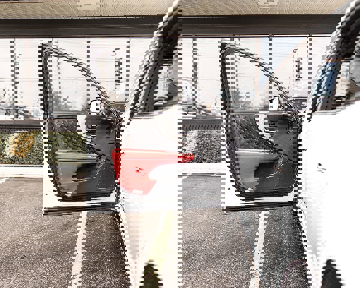 Used 2018 Lexus LS 500 F Sport w/ Accessory Package (Z1) image 34