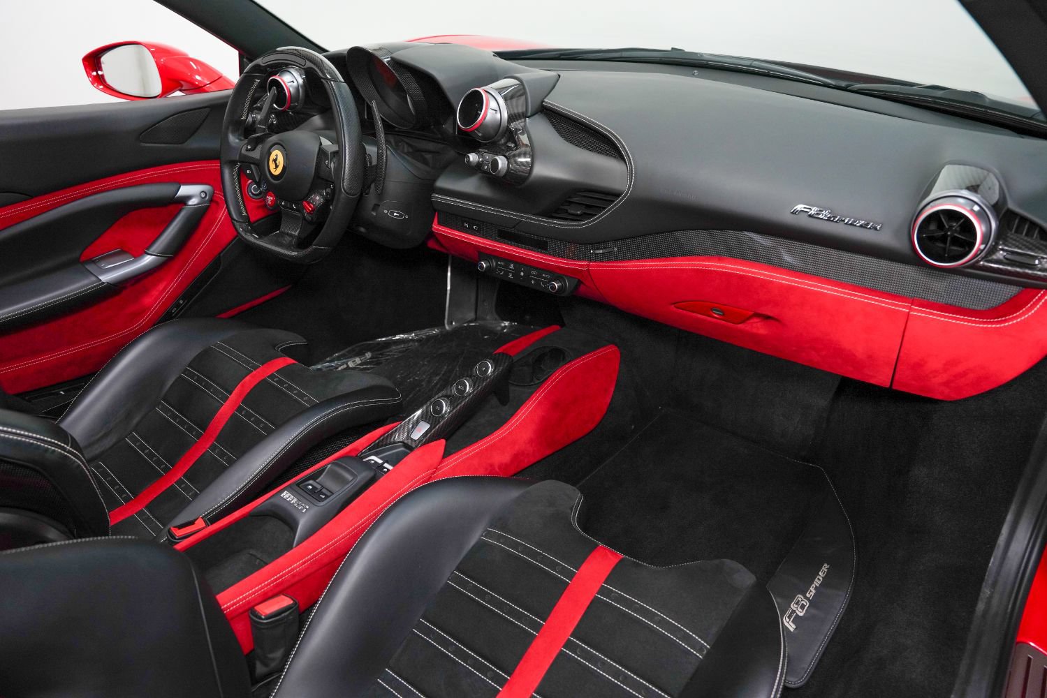 Used 2021 Ferrari F8 Tributo RWD image 33