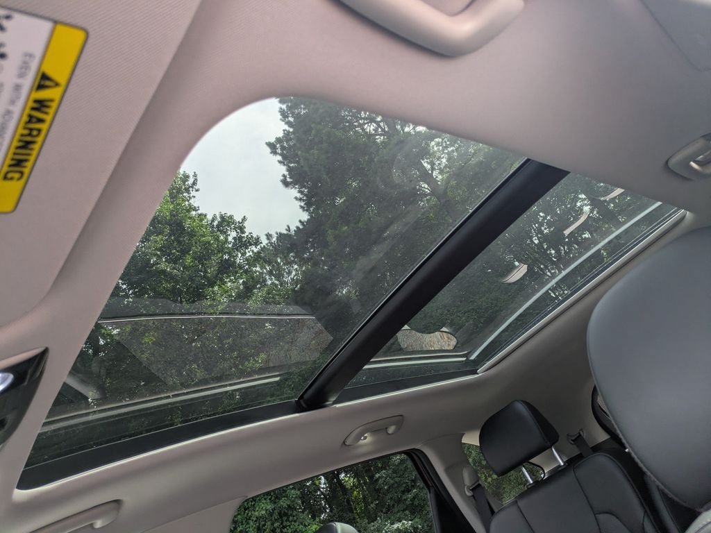 Used 2025 Kia Sorento EX w/ Panoramic Sunroof Package FWD image 20