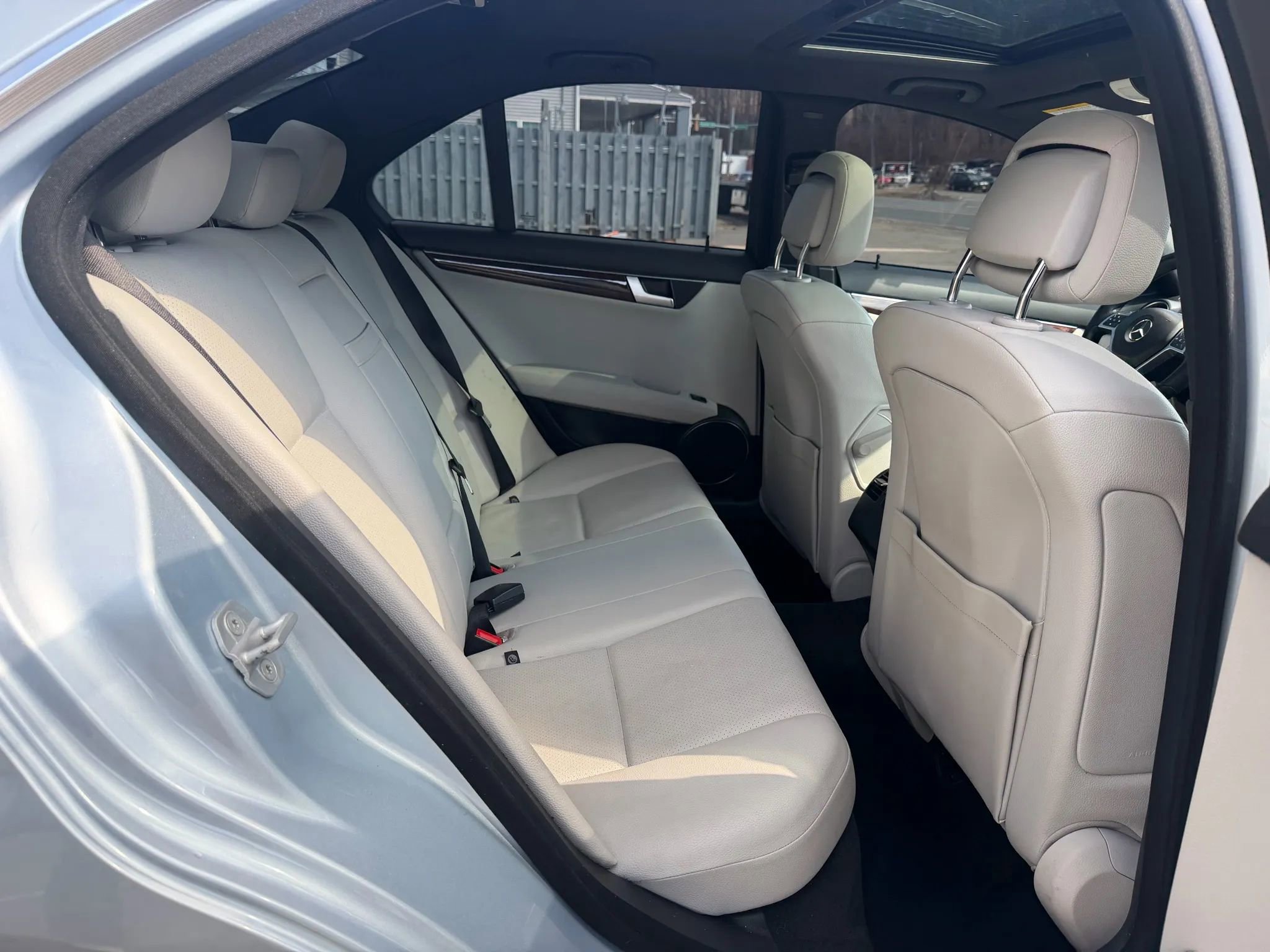 Used 2013 Mercedes-Benz C 250 Sedan image 19