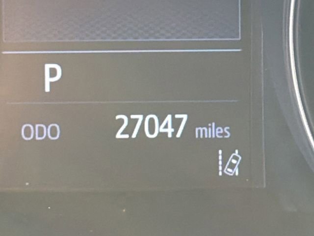 Used 2022 Toyota C-HR XLE FWD image 20