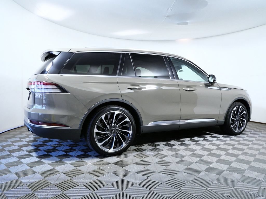 Certified 2025 Lincoln Aviator Reserve w/ Equipment Group 201A AWD/4WD image 6