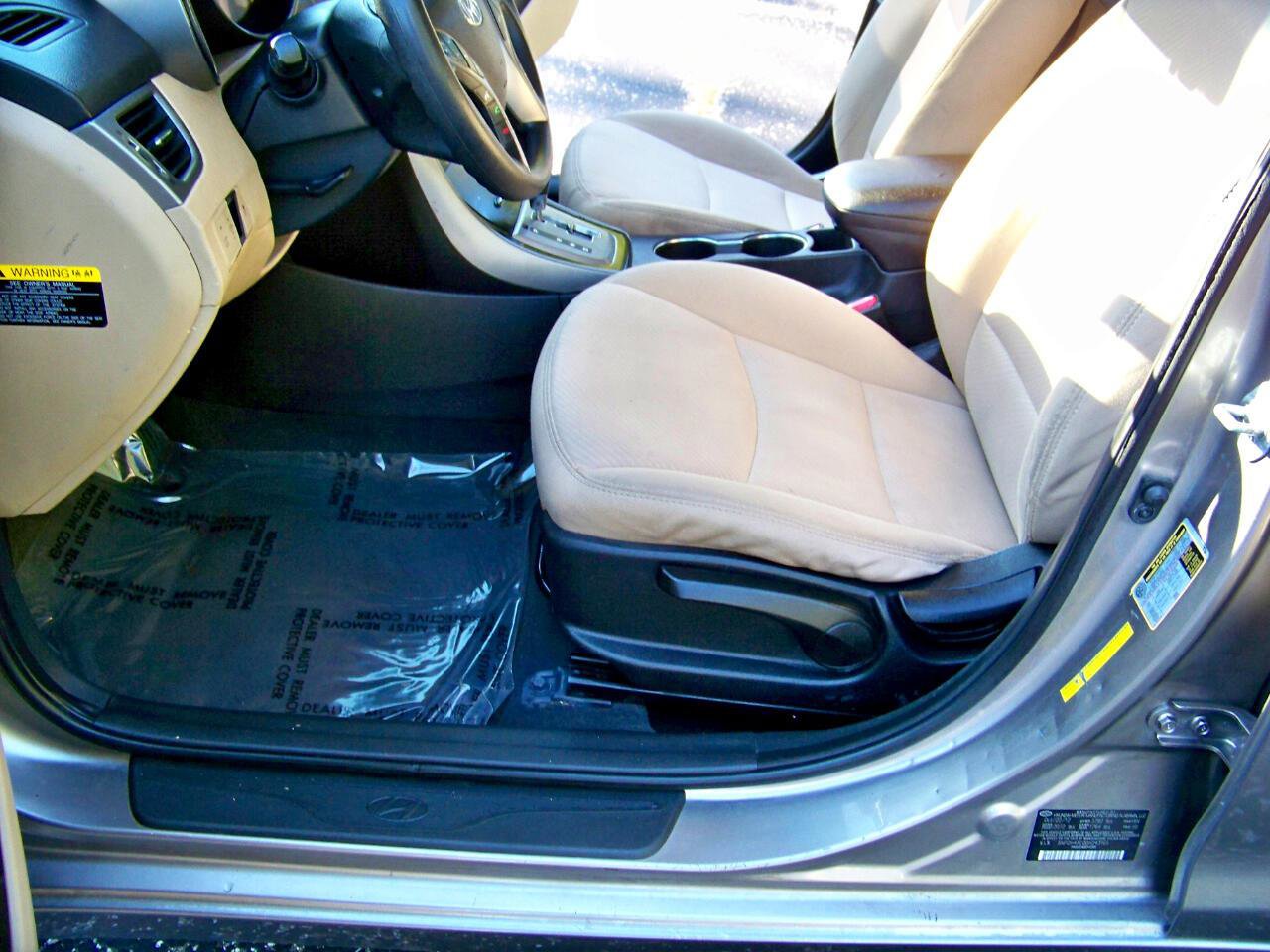 Used 2013 Hyundai Elantra GLS image 34