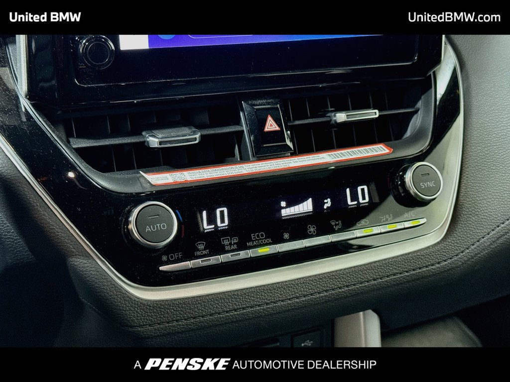 Used 2024 Toyota Corolla Cross AWD Hybrid w/ Convenience Package image 18