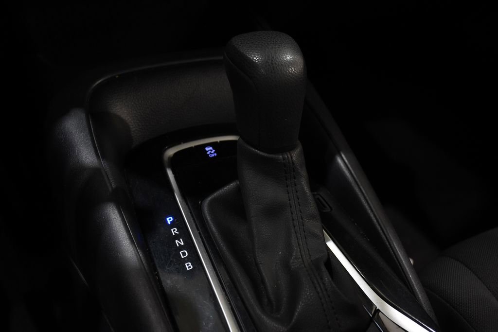 Used 2020 Toyota Corolla LE FWD image 21