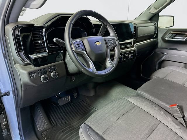 Used 2025 Chevrolet Silverado 1500 LT image 10