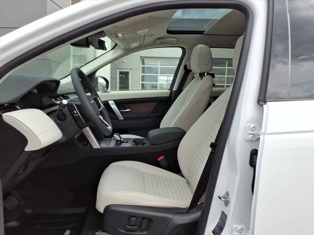 New 2025 Land Rover Discovery Sport S AWD/4WD image 10