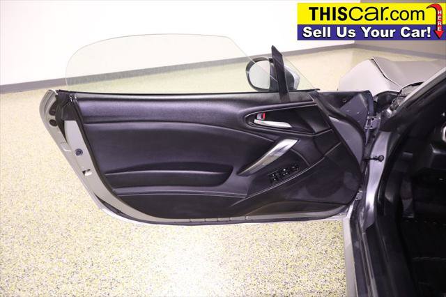 Used 2017 FIAT 124 Spider Classica RWD image 29
