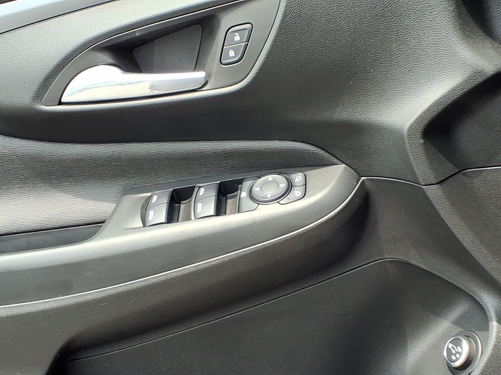 Used 2025 Buick Envista Preferred w/ Convenience I Package FWD image 24