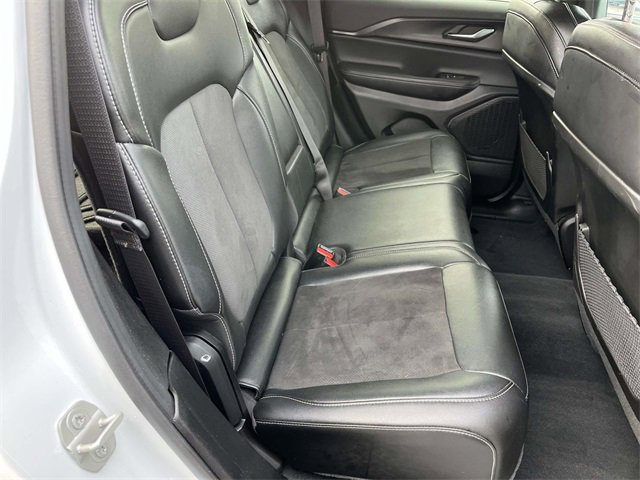 Used 2024 Jeep Grand Cherokee Altitude image 20