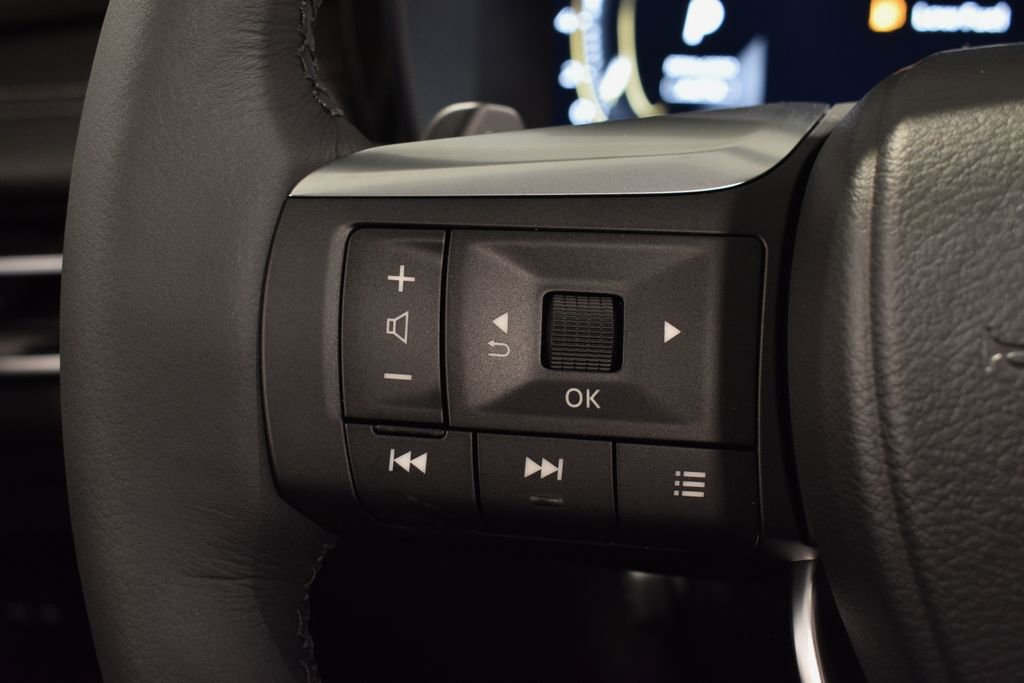 New 2026 INFINITI QX60 Luxe w/ Family Package image 19