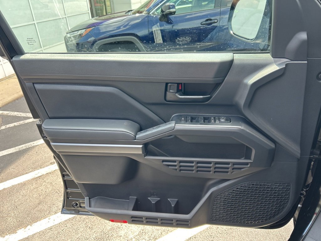 New 2025 Toyota Tacoma SR5 AWD/4WD image 17