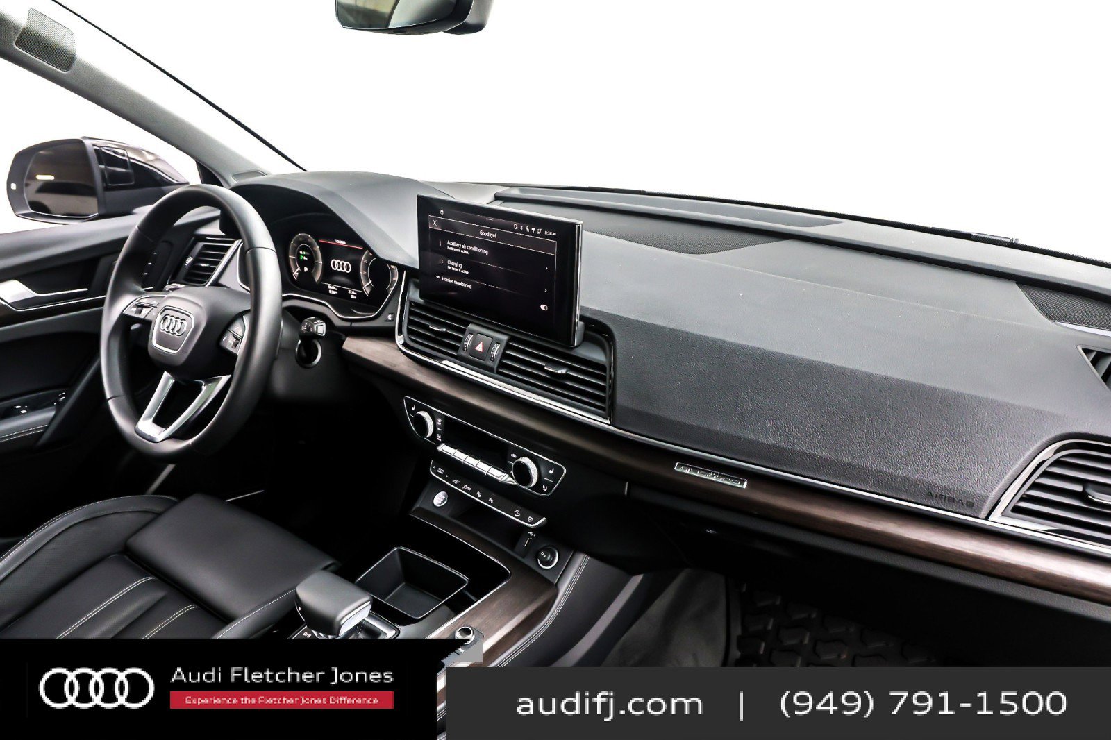 Used 2024 Audi Q5 e Prestige w/ Prestige Package image 16