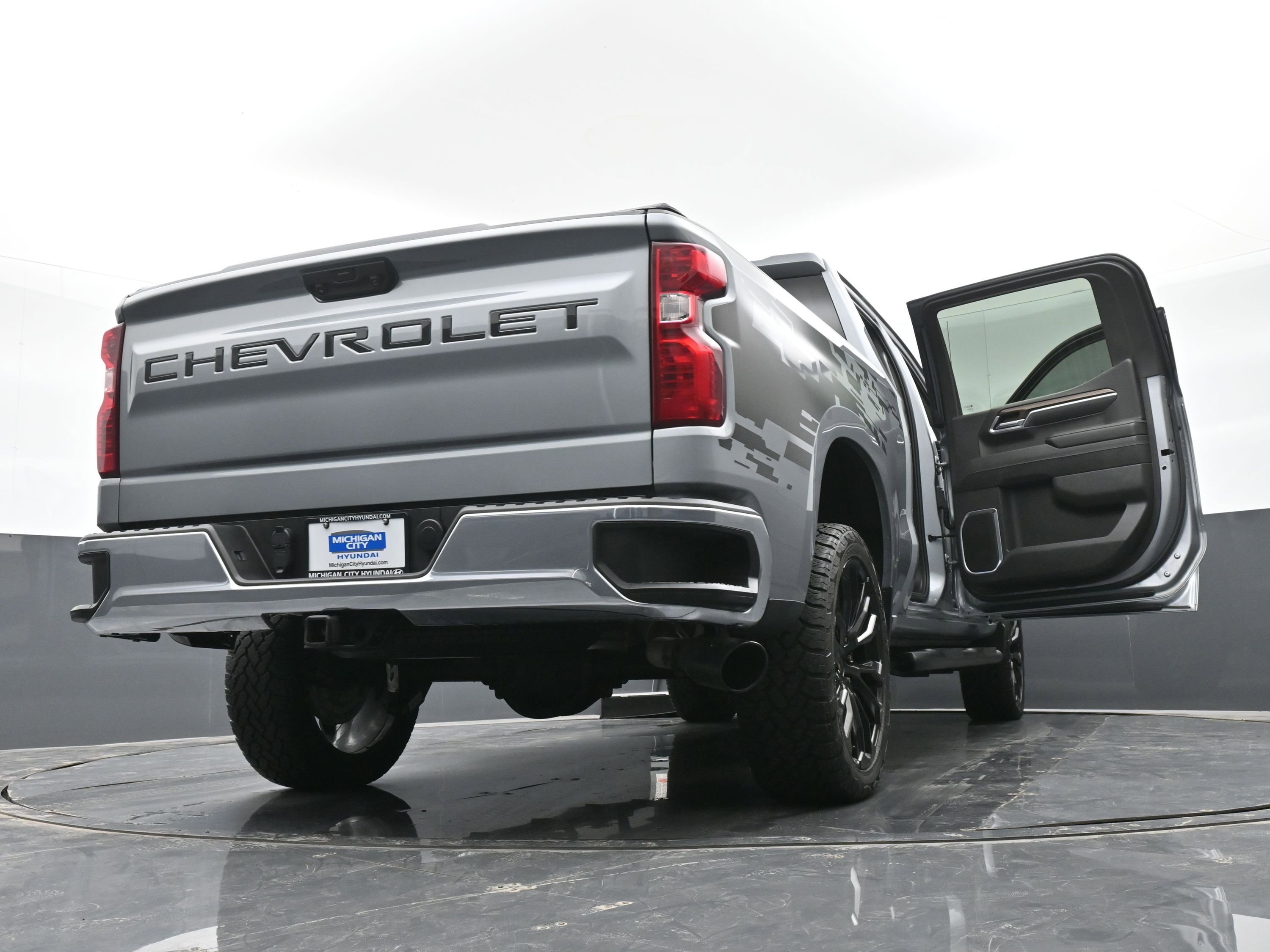 Used 2023 Chevrolet Silverado 1500 LT w/ Protection Package image 47