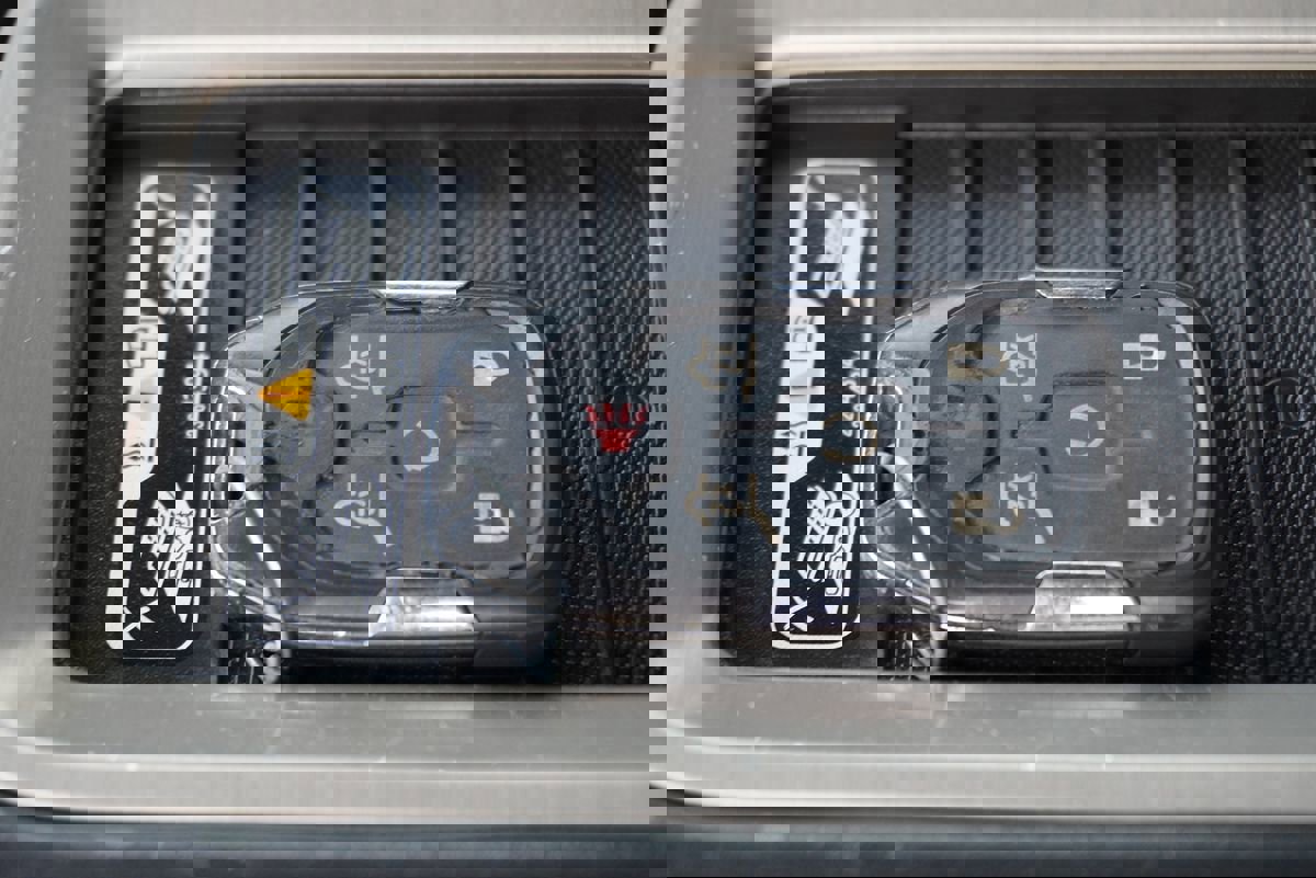 Used 2017 GMC Yukon Denali w/ Open Road Package image 32