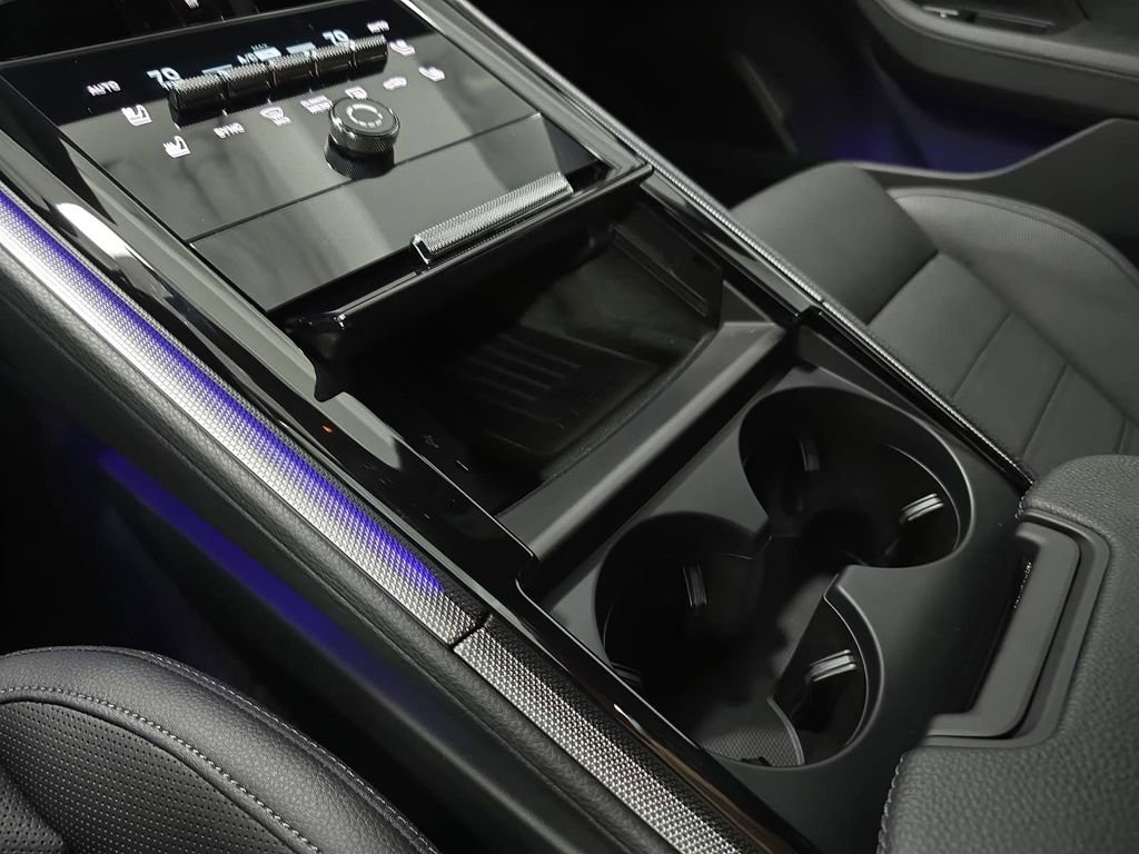 Certified 2024 Porsche Panamera 4 AWD/4WD image 19