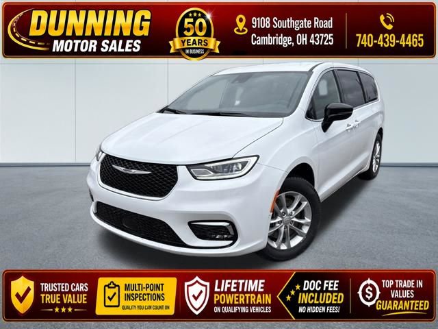 New 2026 Chrysler Pacifica Select AWD/4WD image 1