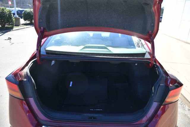 Used 2023 Nissan Altima 2.5 SV image 9