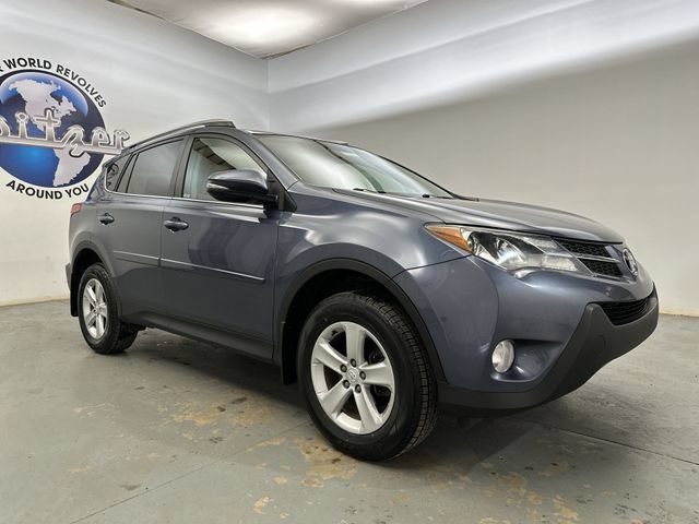 Used 2014 Toyota RAV4 XLE AWD/4WD image 13