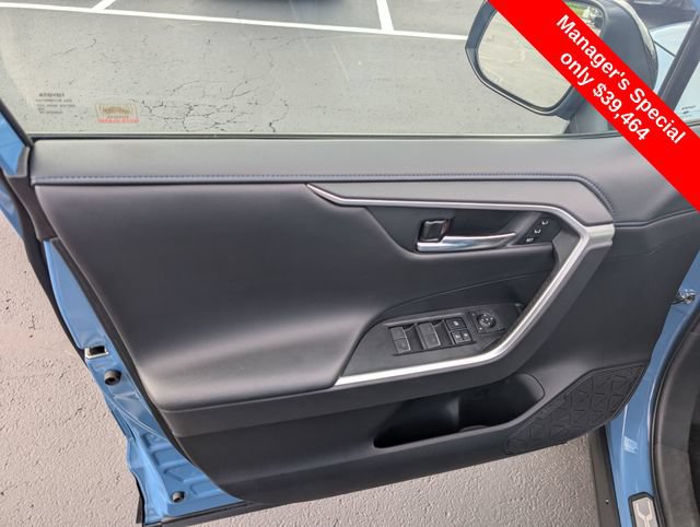 Used 2023 Toyota RAV4 XSE AWD/4WD image 15