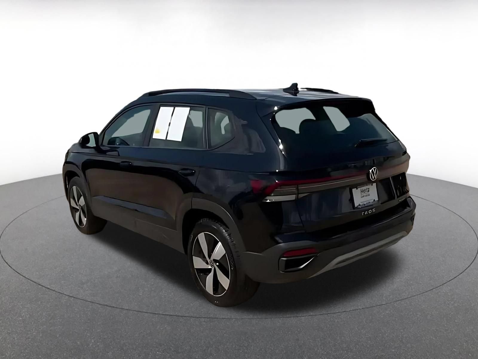 Used 2026 Volkswagen Taos S AWD/4WD image 9