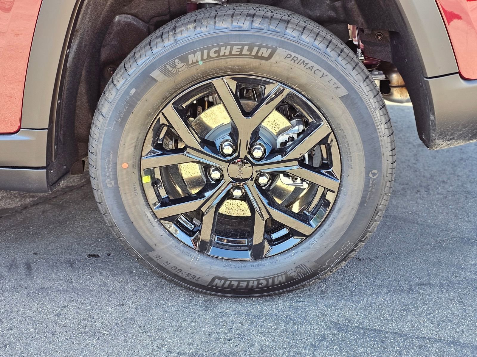 New 2026 Jeep Grand Cherokee Altitude image 9