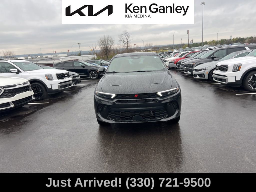 Used 2024 Dodge Hornet GT Plus w/ GT Blacktop Package image 2