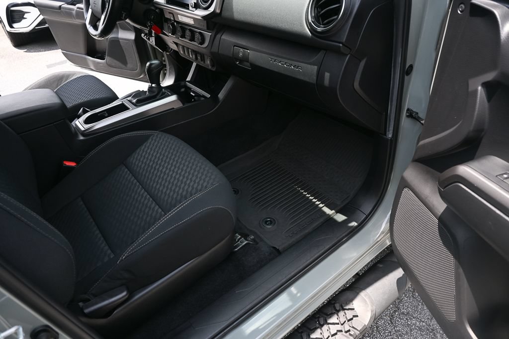 Used 2022 Toyota Tacoma SR5 w/ Trail Edition AWD/4WD image 21