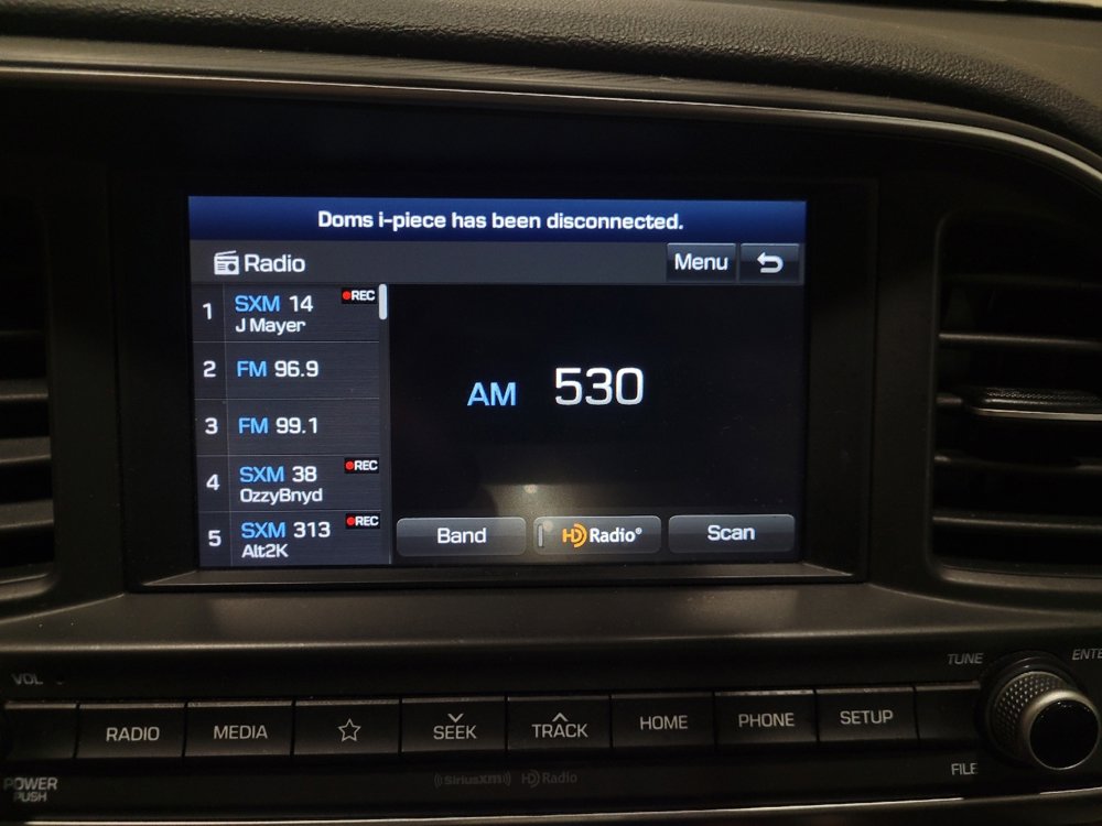 Used 2020 Hyundai Elantra SEL image 25