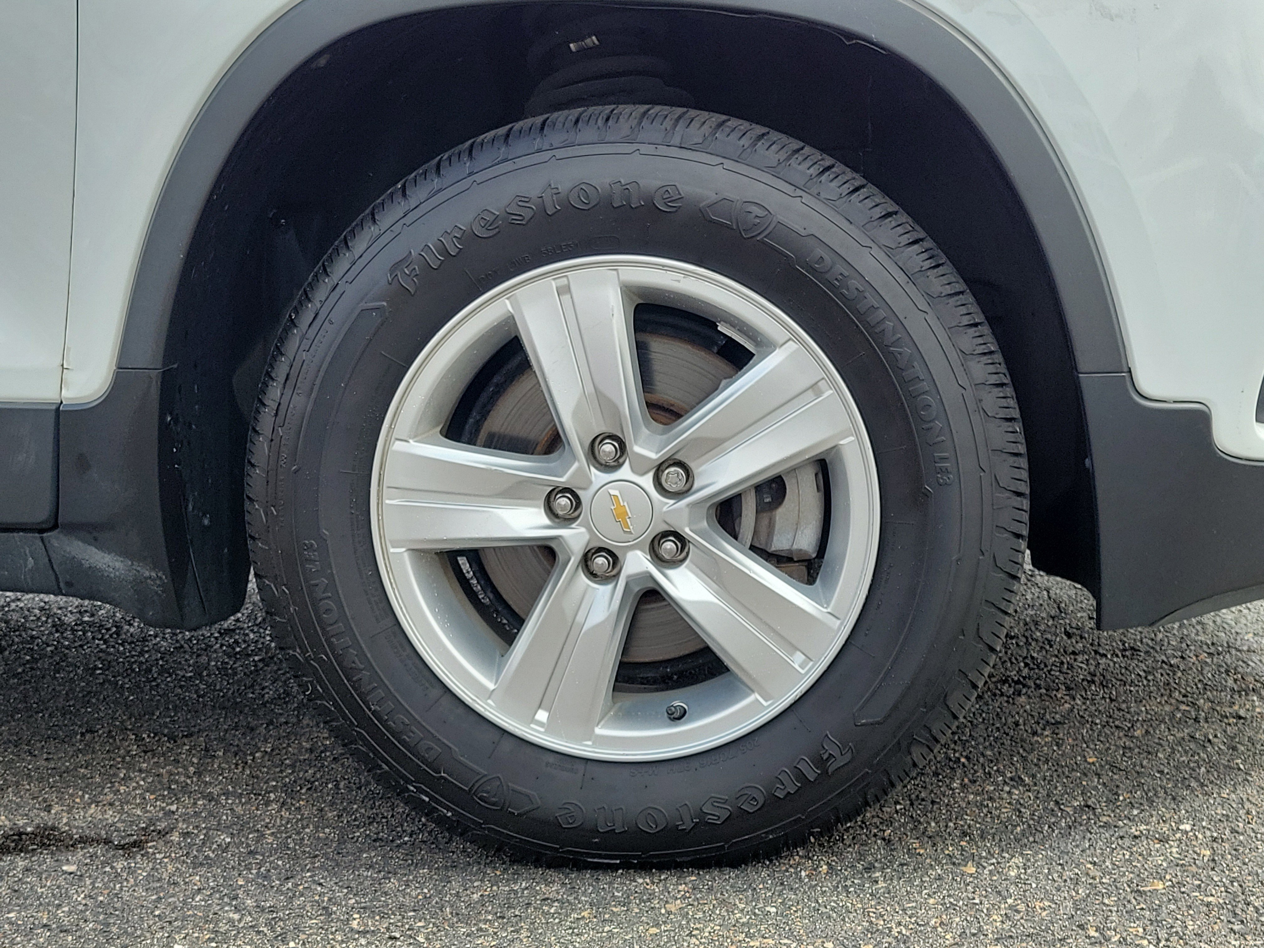 Used 2019 Chevrolet Trax LT w/ LT Convenience Package image 5