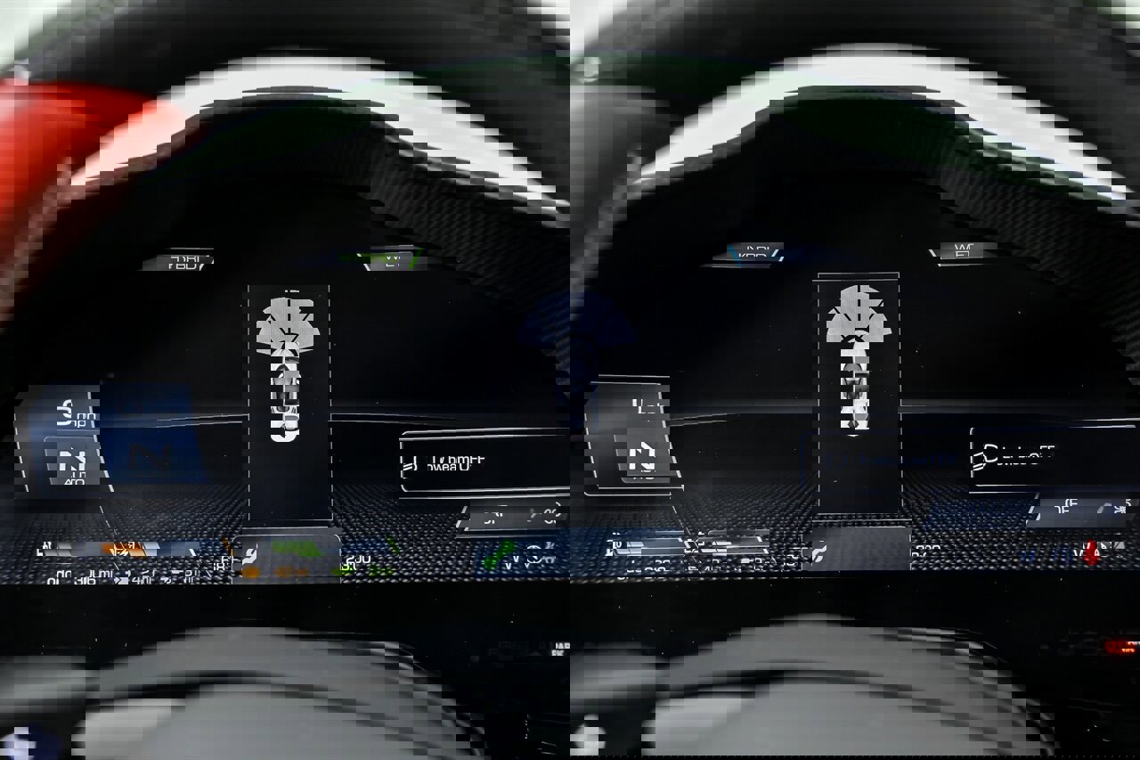 Used 2023 Ferrari SF90 Stradale image 32