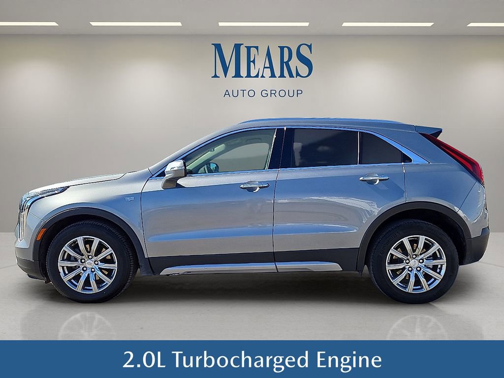 Used 2023 Cadillac XT4 Premium Luxury image 3