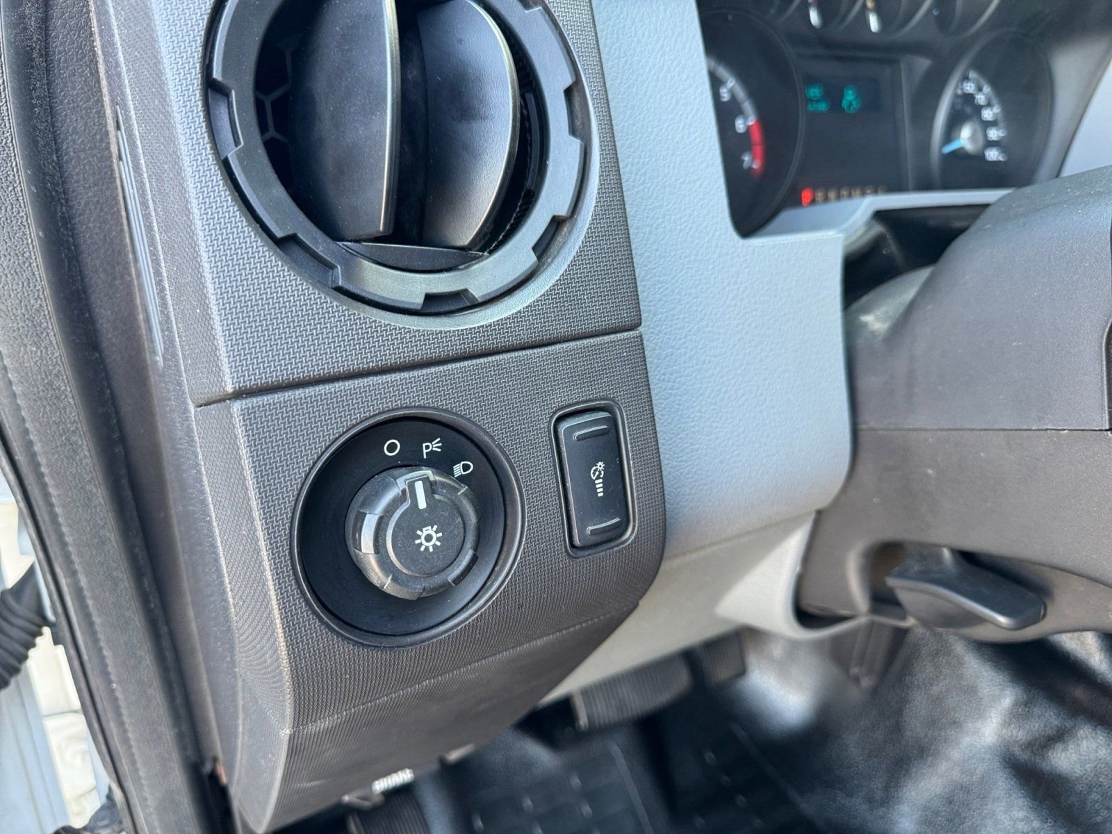 Used 2016 Ford F250 XL w/ Power Equipment Group image 20