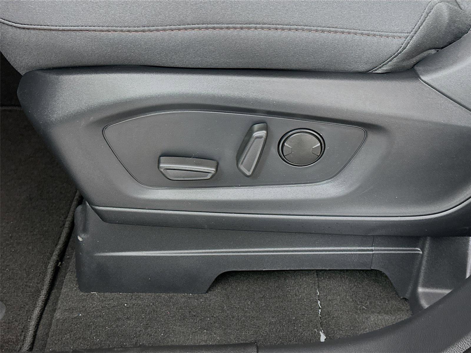 New 2026 Ford Explorer Active image 19