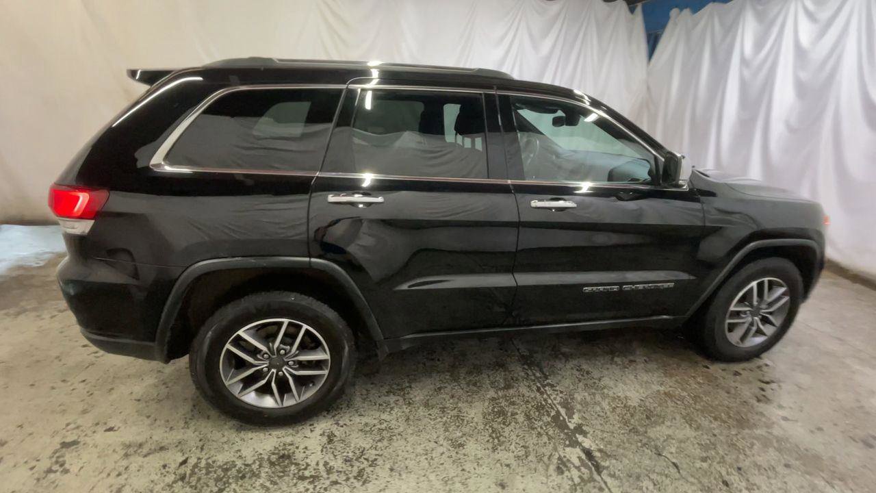 Used 2021 Jeep Grand Cherokee Limited w/ Trailer Tow Group IV AWD/4WD image 9