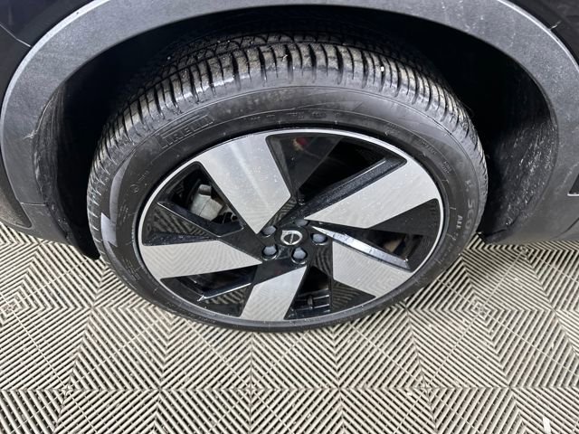 Used 2023 Volvo C40 P8 Recharge Ultimate image 10